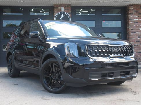 Used 2025 Kia Telluride EX X-Line AWD/4WD image 1