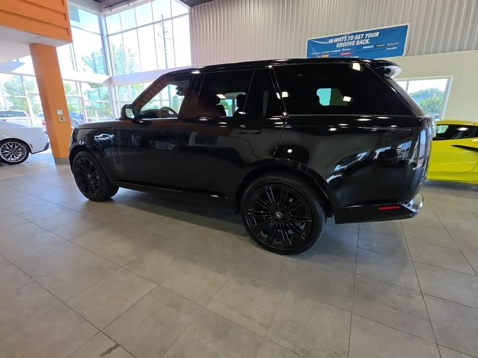 Used 2023 Land Rover Range Rover SE AWD/4WD image 17