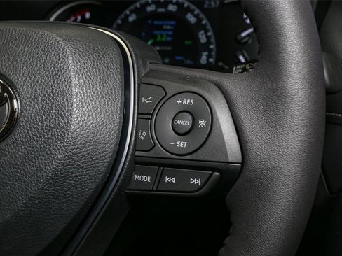 New 2025 Toyota RAV4 XLE image 22