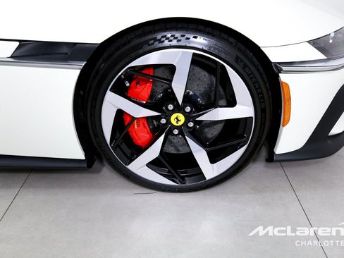 Used 2025 Ferrari 12Cilindri RWD image 29