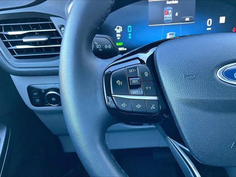 Certified 2023 Ford Escape SE w/ PHEV Premium Package image 23