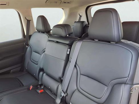 New 2026 Nissan Armada SV image 17