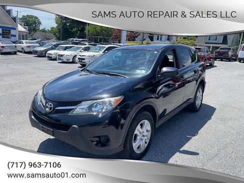 Used 2015 Toyota RAV4 LE AWD/4WD image 1