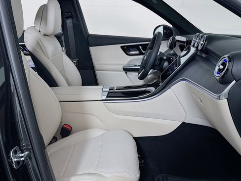 New 2026 Mercedes-Benz GLC 300 4MATIC image 6