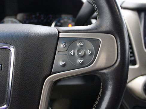 Used 2019 GMC Yukon Denali image 40