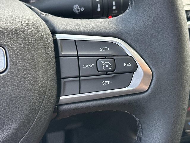 New 2026 Jeep Compass Latitude AWD/4WD image 30