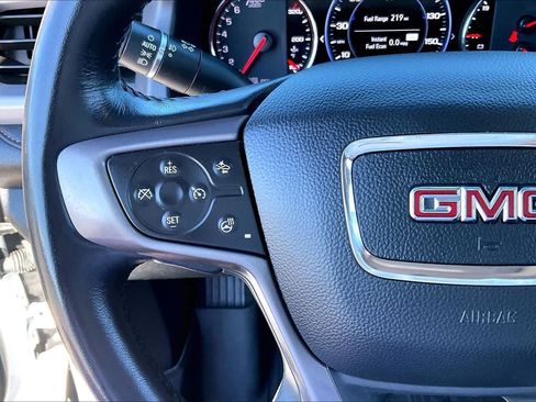 Used 2022 GMC Acadia AT4 w/ Technology Package AWD/4WD image 21