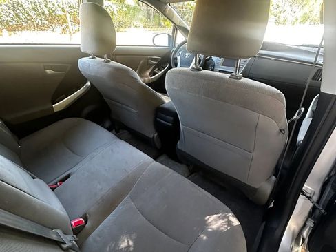 Used 2015 Toyota Prius Three image 19