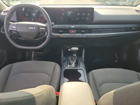 Used 2025 Kia K4 FWD image 10