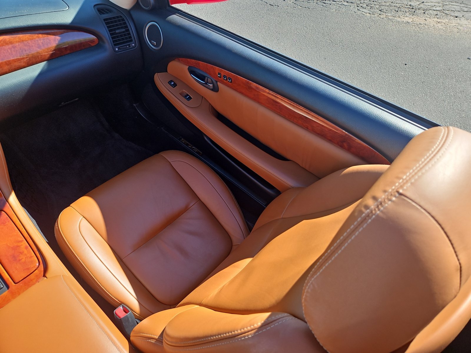 Used 2004 Lexus SC 430 Convertible w/ Preferred Accessory Pkg RWD image 12