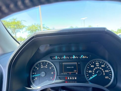 Used 2019 Ford F150 XLT w/ Equipment Group 302A Luxury AWD/4WD image 17