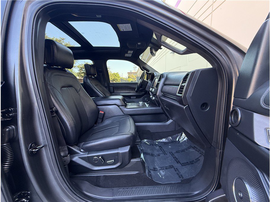 Used 2019 Ford Expedition Max Limited RWD image 12