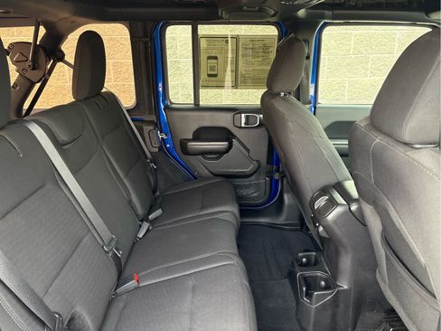 Used 2019 Jeep Wrangler Unlimited Sport S image 19