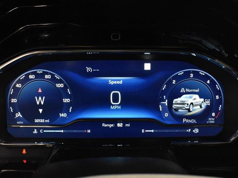 Used 2023 Chevrolet Silverado 1500 LT image 21