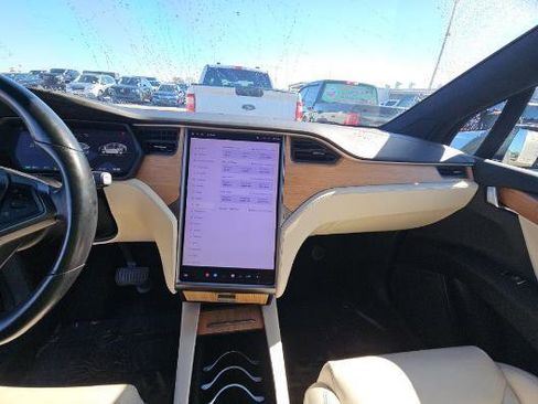 Used 2019 Tesla Model X Long Range image 12