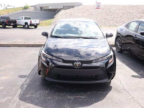 New 2026 Toyota Corolla LE FWD image 3