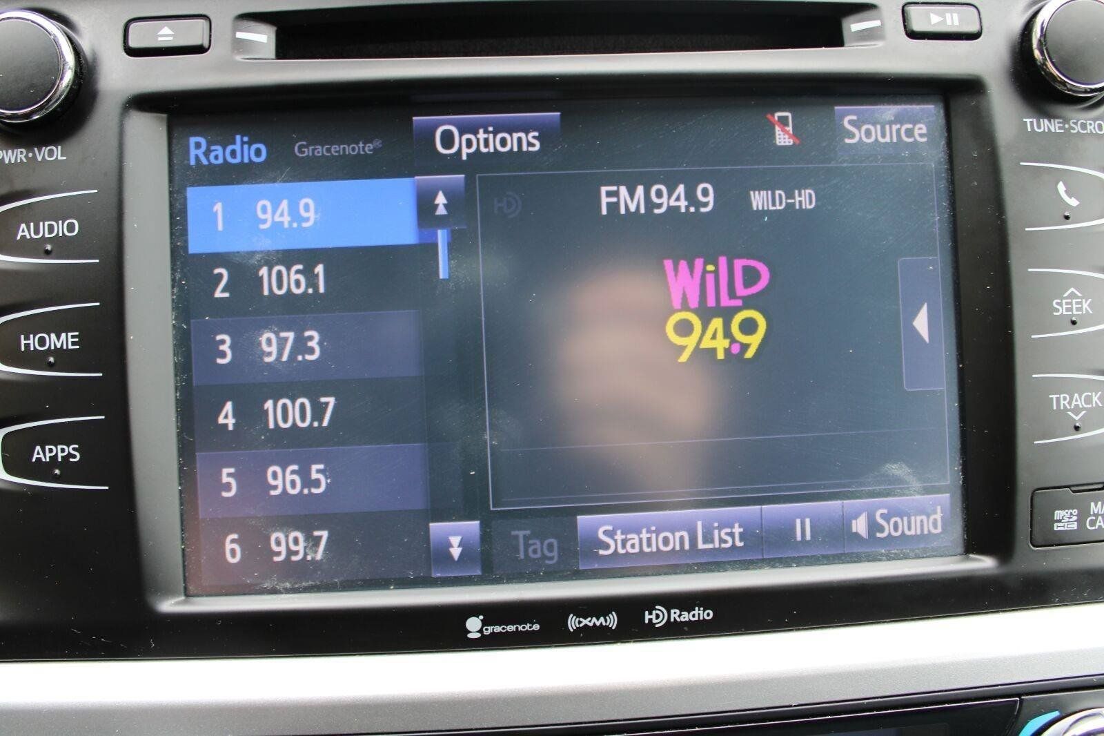 Used 2018 Toyota Highlander XLE AWD/4WD image 22