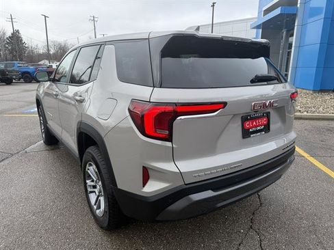 Used 2026 GMC Terrain Elevation image 4