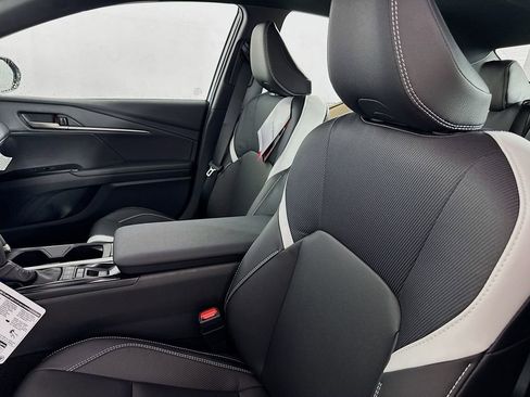 New 2026 Toyota Camry SE FWD image 32