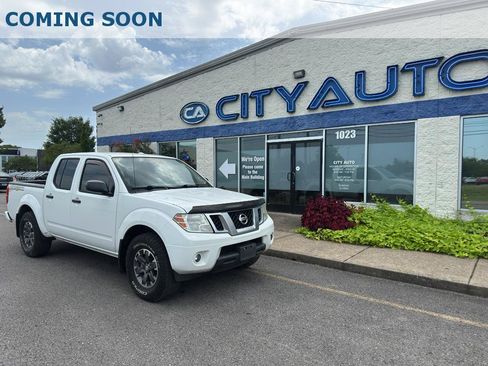 Used 2018 Nissan Frontier SV RWD image 1
