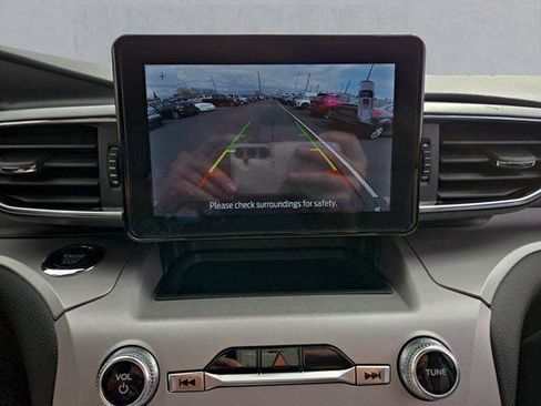 Certified 2023 Ford Explorer XLT w/ Equipment Group 202A AWD/4WD image 19