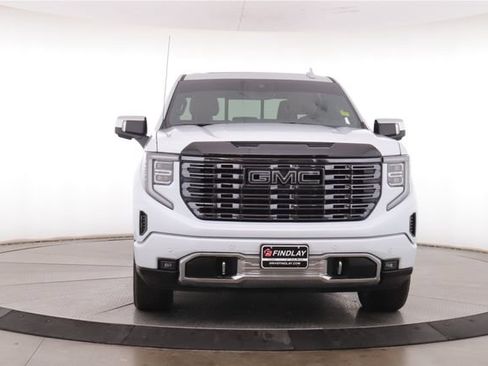 Used 2026 GMC Sierra 1500 Denali Ultimate w/ LPO, Black Badging Package AWD/4WD image 12