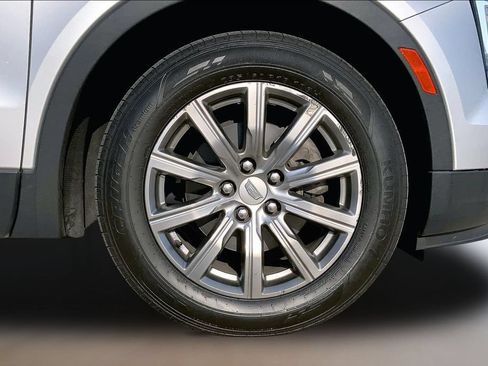 Used 2020 Cadillac XT4 Premium Luxury w/ Driver Awareness Package AWD/4WD image 9