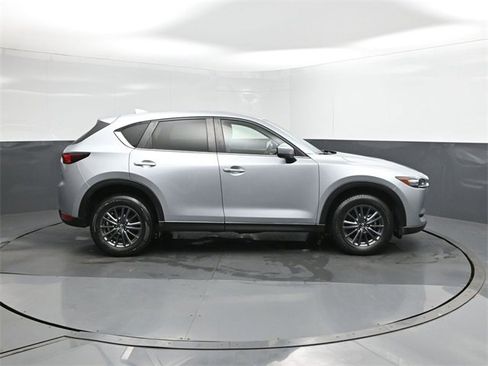 Used 2021 MAZDA CX-5 Touring image 26