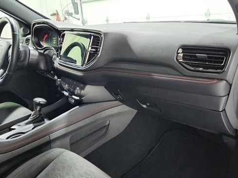 Used 2025 Dodge Durango GT image 28