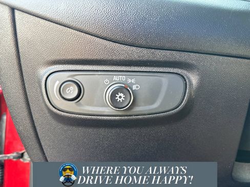 Used 2019 Chevrolet Equinox LT FWD image 20