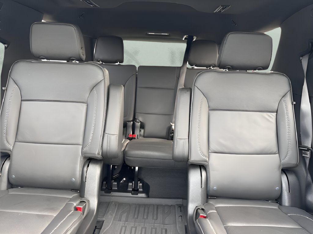Used 2024 GMC Yukon Denali w/ Denali Reserve Package AWD/4WD image 13