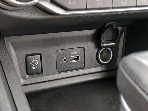 Certified 2025 Nissan Sentra S FWD image 19
