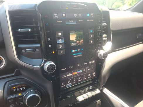 Used 2025 RAM 1500 Big Horn AWD/4WD image 17