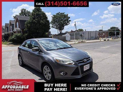 Used 2012 Ford Focus SEL FWD image 3