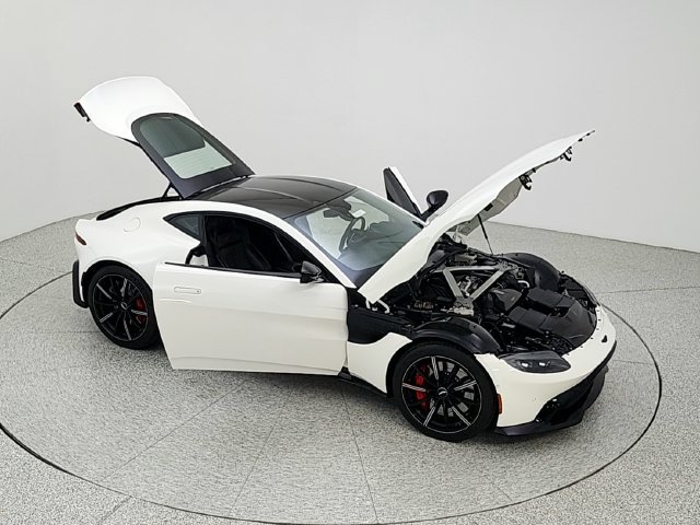 Used 2020 Aston Martin V8 Vantage Coupe RWD image 38