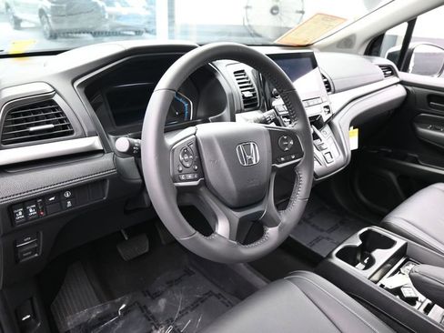 Used 2024 Honda Odyssey EX-L image 10