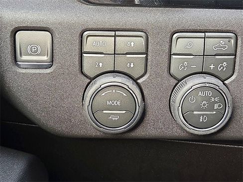 New 2026 Chevrolet Silverado 3500 LTZ w/ LTZ Convenience Package image 22