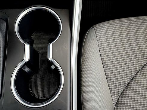 Certified 2024 Toyota Highlander LE image 34