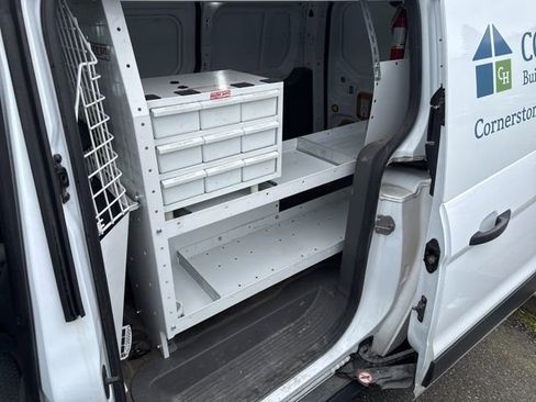 Used 2019 Ford Transit Connect XLT image 3
