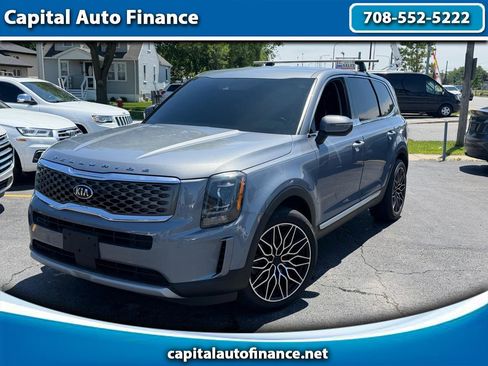 Used 2020 Kia Telluride LX AWD/4WD image 1