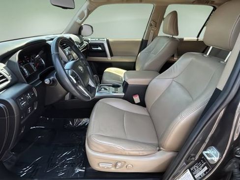 Used 2016 Toyota 4Runner Limited RWD image 18