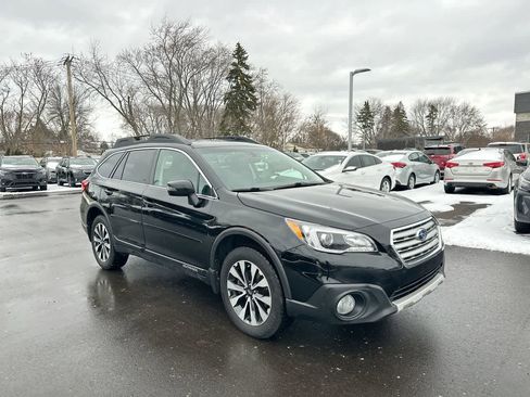 Used 2017 Subaru Outback 2.5i Limited image 15