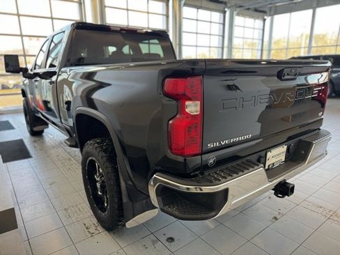 Used 2025 Chevrolet Silverado 3500 LT w/ Convenience Package image 39