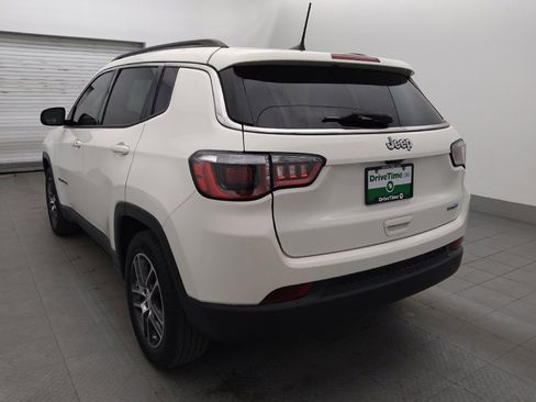 Used 2019 Jeep Compass Latitude FWD image 5