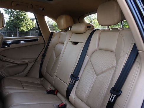 Used 2015 Porsche Macan S AWD/4WD image 15