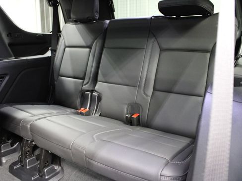 Used 2025 GMC Yukon Denali w/ Denali Reserve Package AWD/4WD image 18