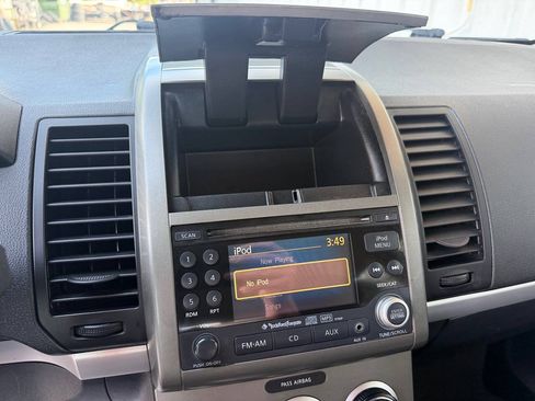 Used 2011 Nissan Sentra 2.0 S w/ Convenience Pkg FWD image 25