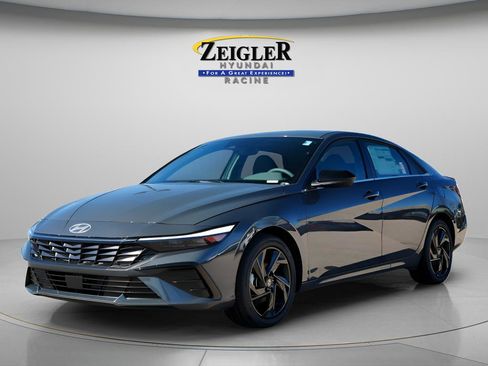 New 2026 Hyundai Elantra SEL Sport Premium FWD image 3
