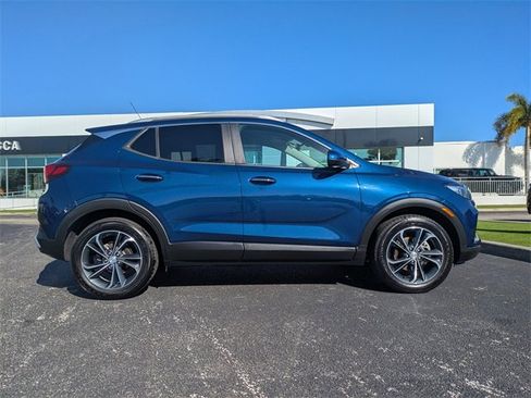 Used 2022 Buick Encore GX Select image 3