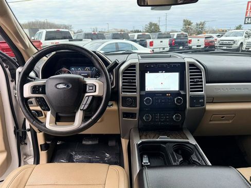 Used 2017 Ford F350 Lariat w/ Lariat Ultimate Package image 25